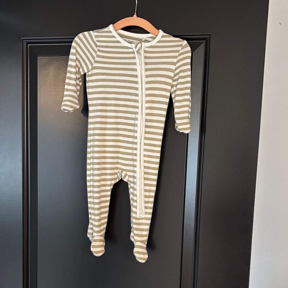 Angel Dear 3-6M Baby One Piece Pajama - Forest Green and White